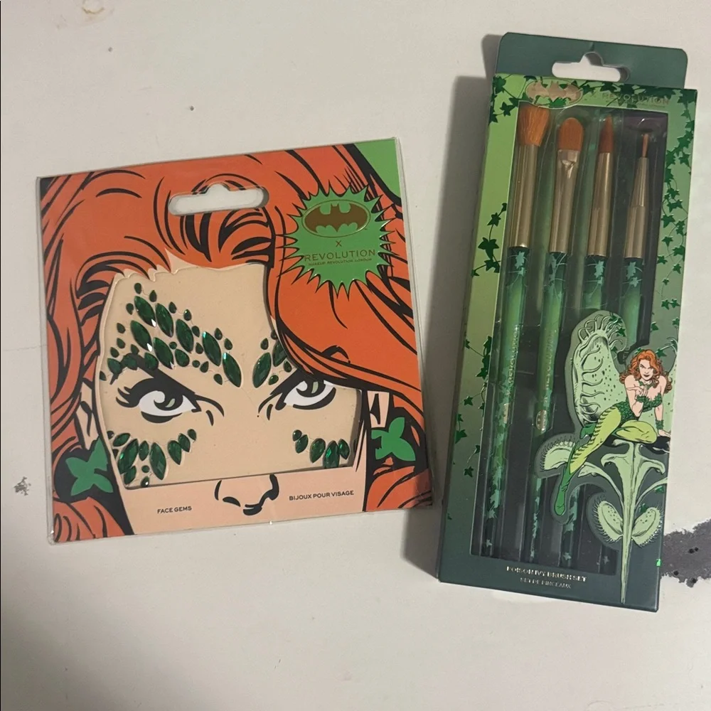 Revolution x Batman Poison Ivy Brush Set Face Gems Bundle NWT